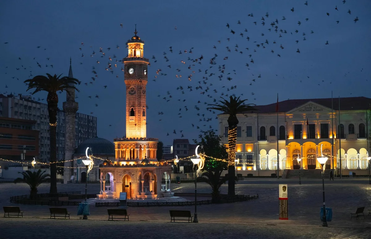 İzmir Clock Tower view 2