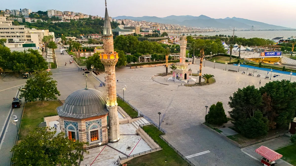 Konak Mosque feature