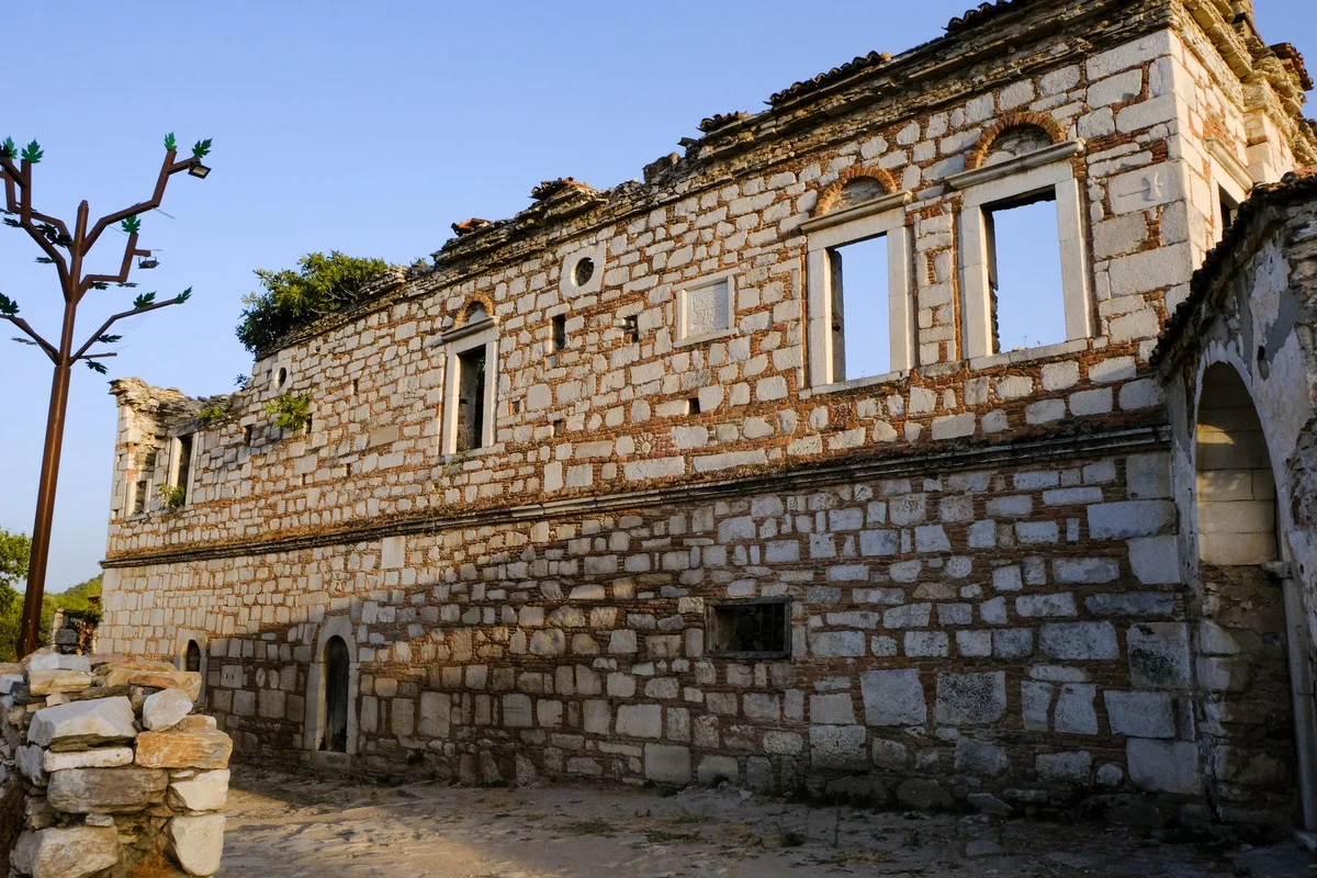 Afkule Monastery feature
