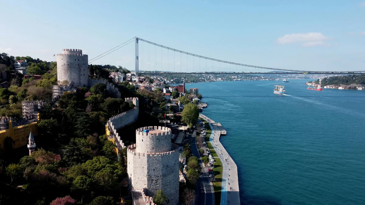Bosphorus Cruise feature