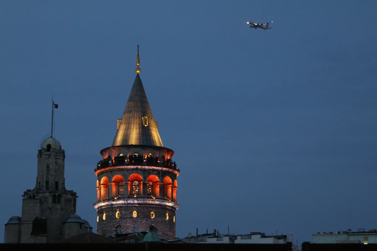 Galata Tower feature