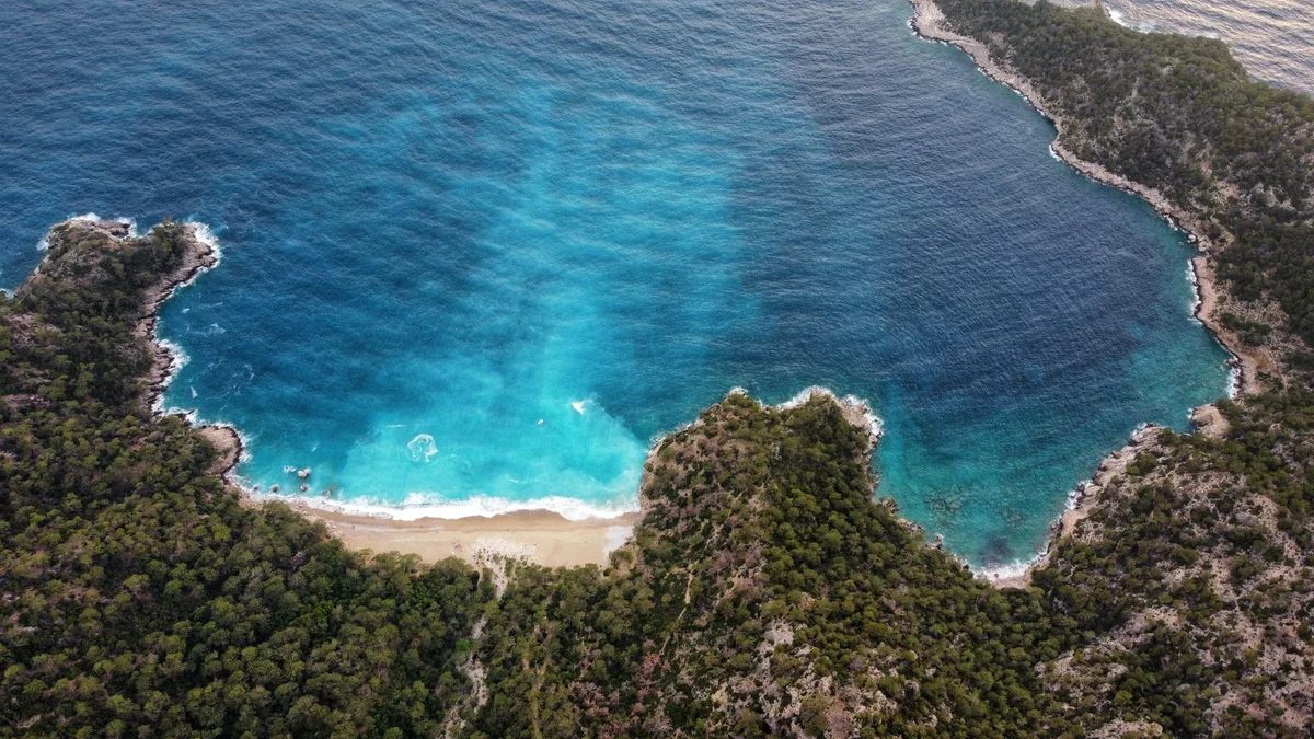 Gemiler Beach feature