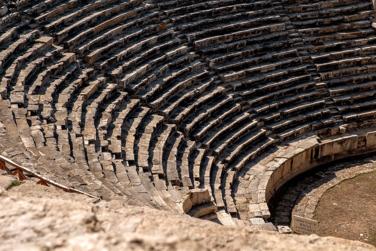 Pergamon Theater feature