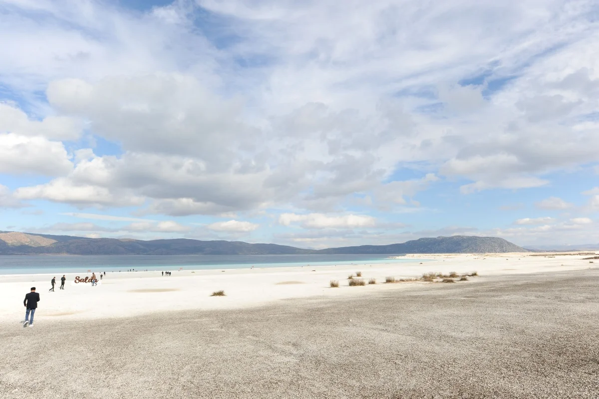 Lake Salda view 1