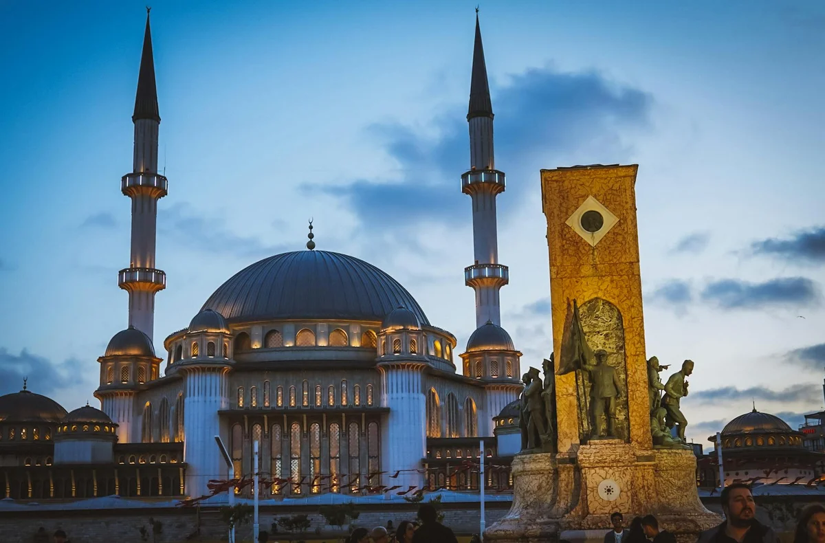 Taksim Square view 1