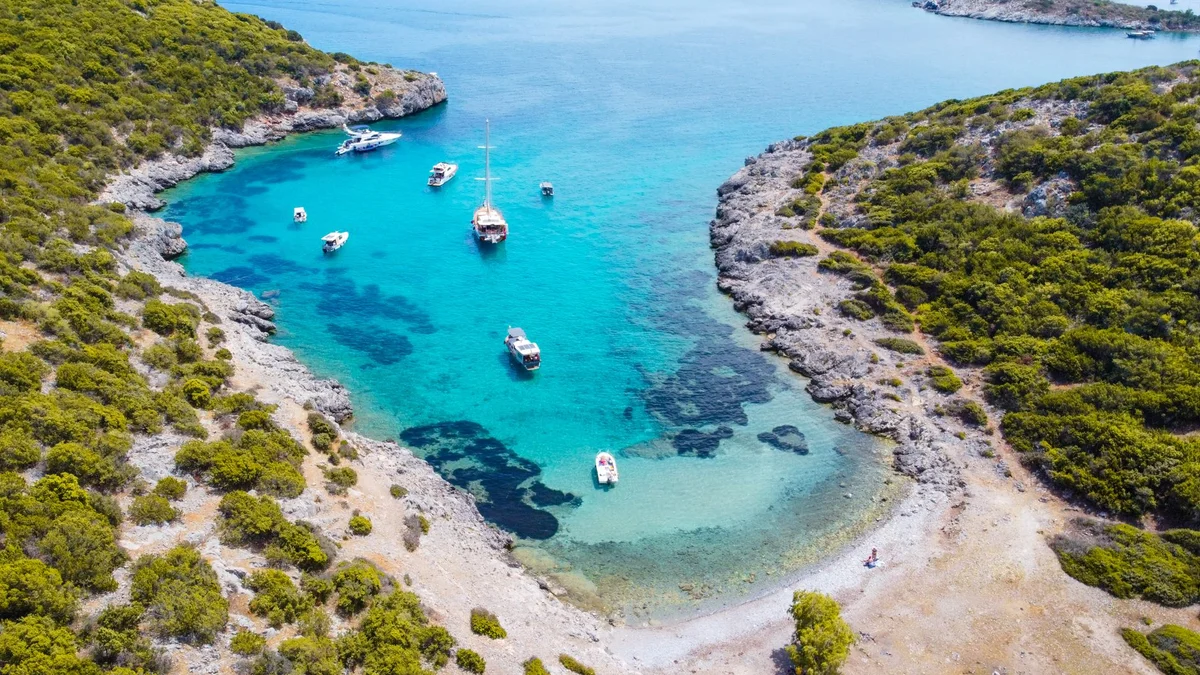 Yassica Islands feature