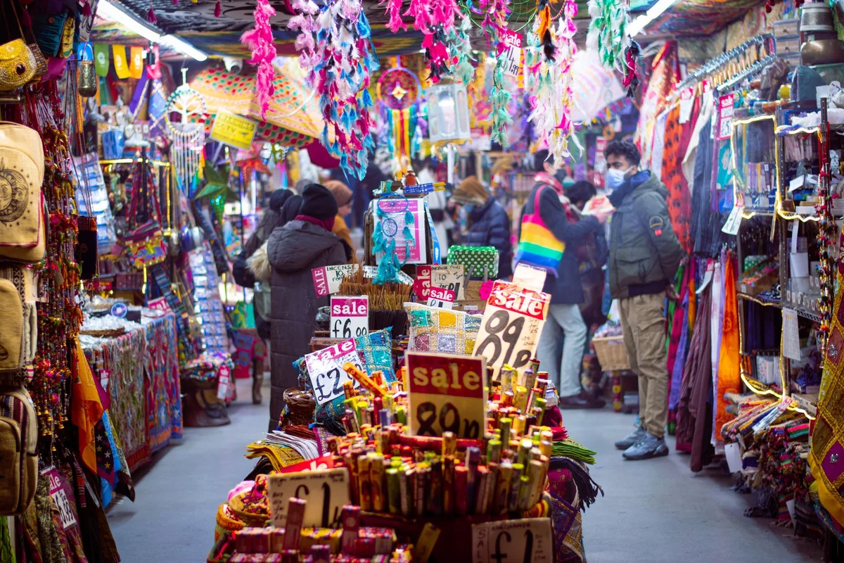 The Barras Market feature