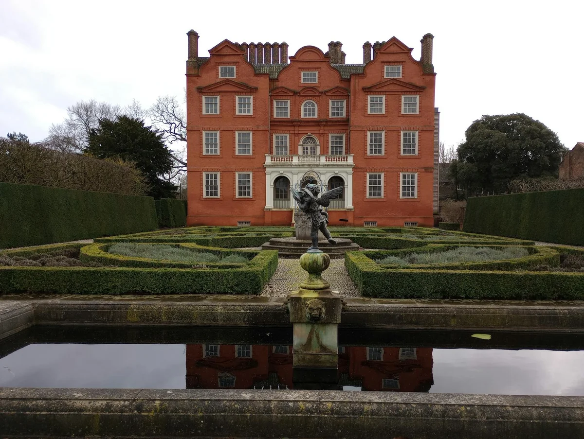 Kensington Palace feature