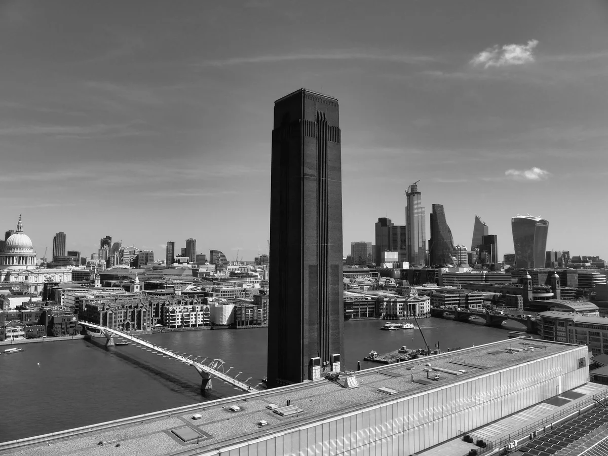 Millennium Bridge view 2