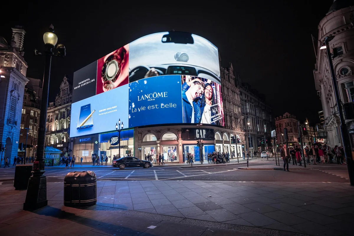 Piccadilly Circus view 1