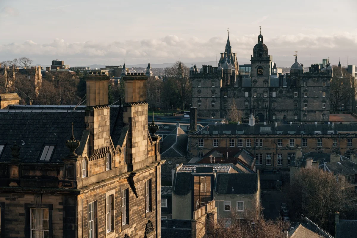 Royal Mile feature