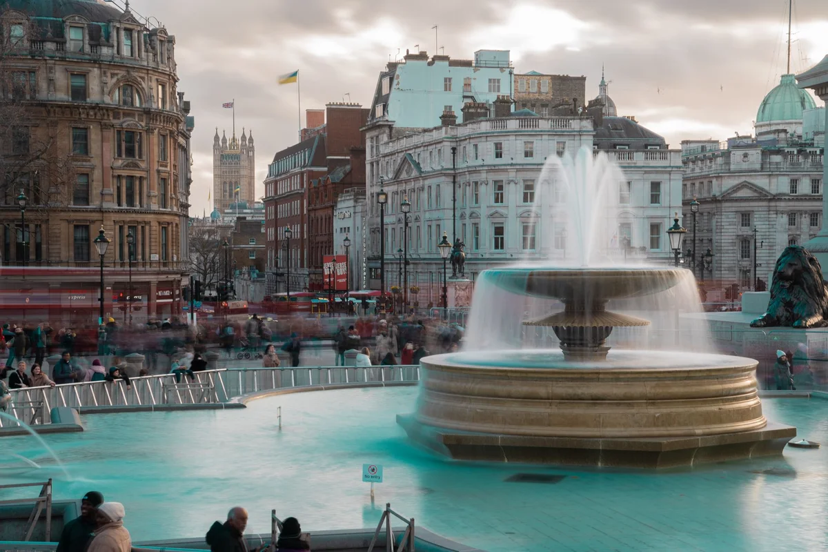 Trafalgar Square feature