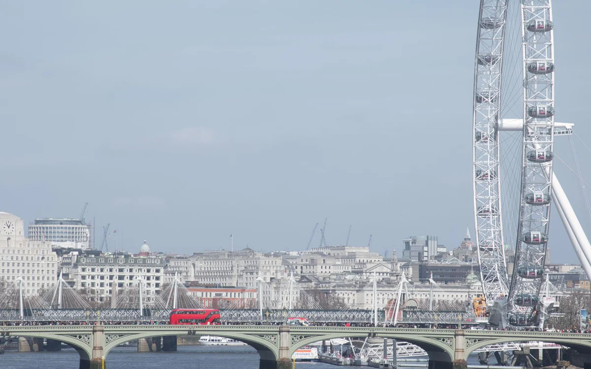 Westminster Bridge view 1